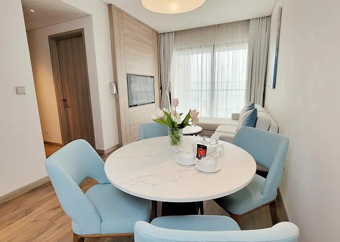 Luxury 5 Star A La Carte Aparthotel 4*