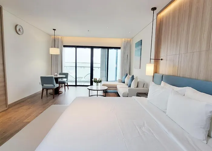 Luxury 5 Star A La Carte 4*