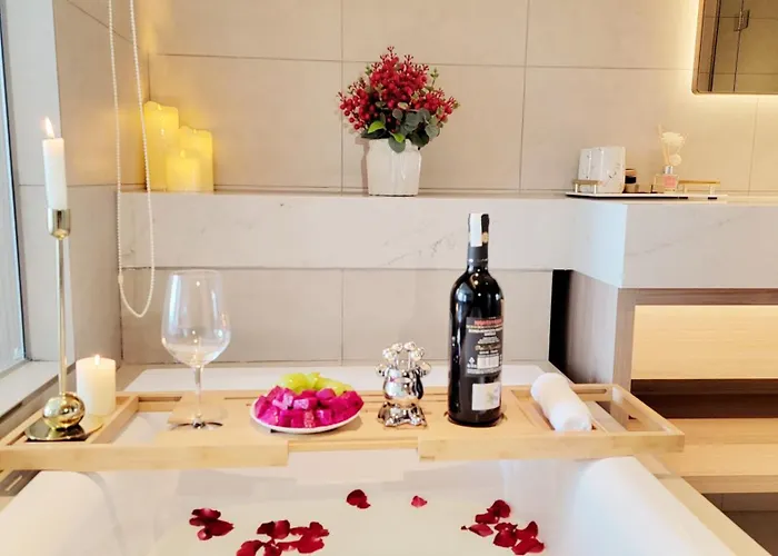 Luxury 5 Star A La Carte