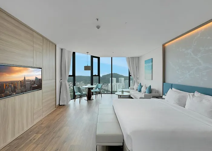 Luxury 5 Star A La Carte Aparthotel 4*