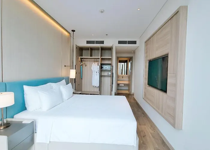 Luxury 5 Star A La Carte Aparthotel Ha Long
