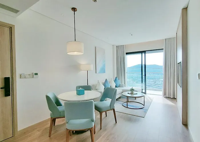 Luxury 5 Star A La Carte 4*